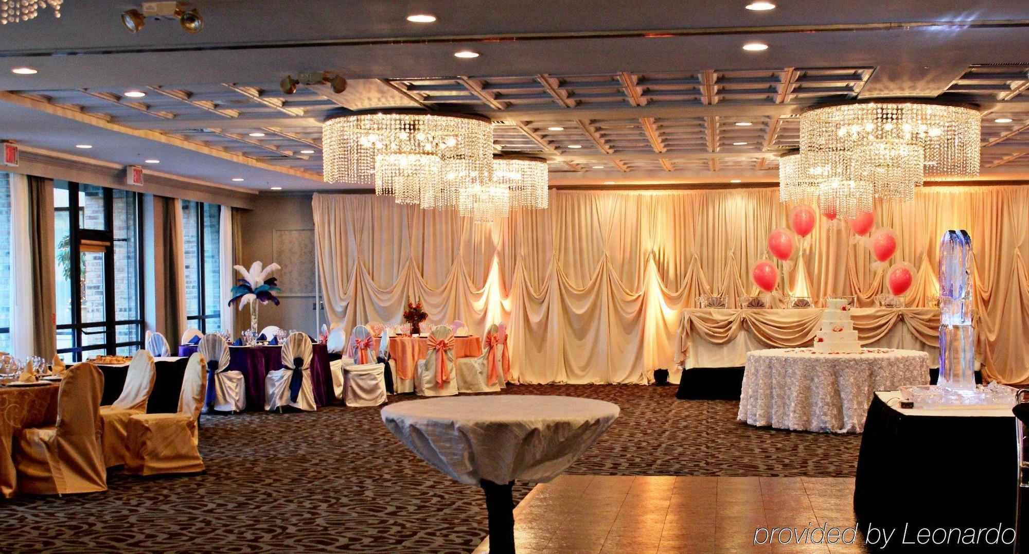 Готель Wyndham Garden Schaumburg Chicago Northwest Ресторан фото