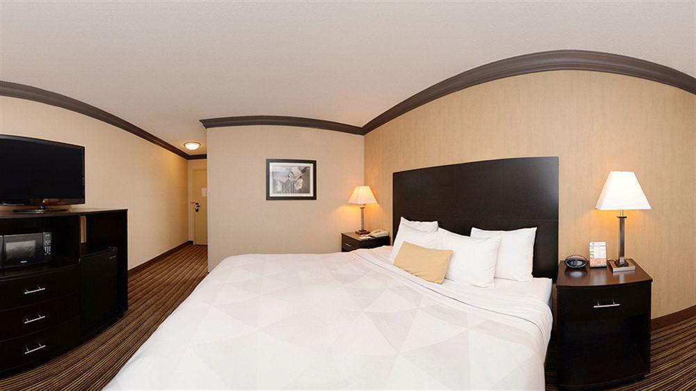 Готель Wyndham Garden Schaumburg Chicago Northwest Екстер'єр фото